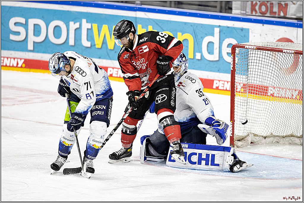 PENNY DEL 1. Playoff Runde;  Koelner Haie - ERC Ingolstadt; Koeln, 05.04.2022